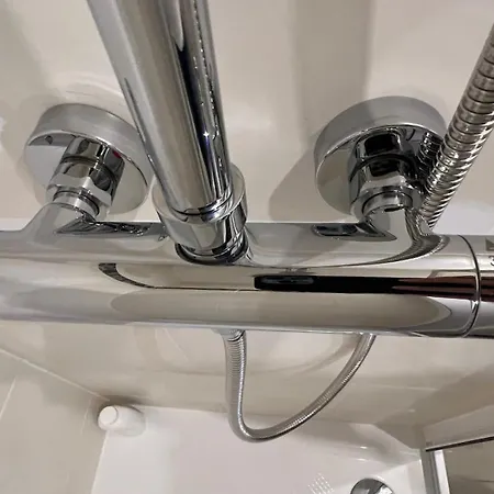 Riverside Promenade M3