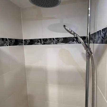 Riverside Promenade M3 شقة *