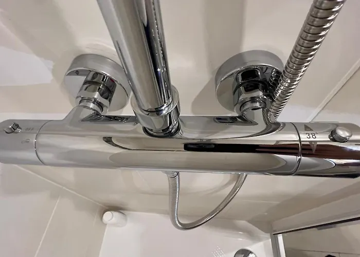 Riverside Promenade M3